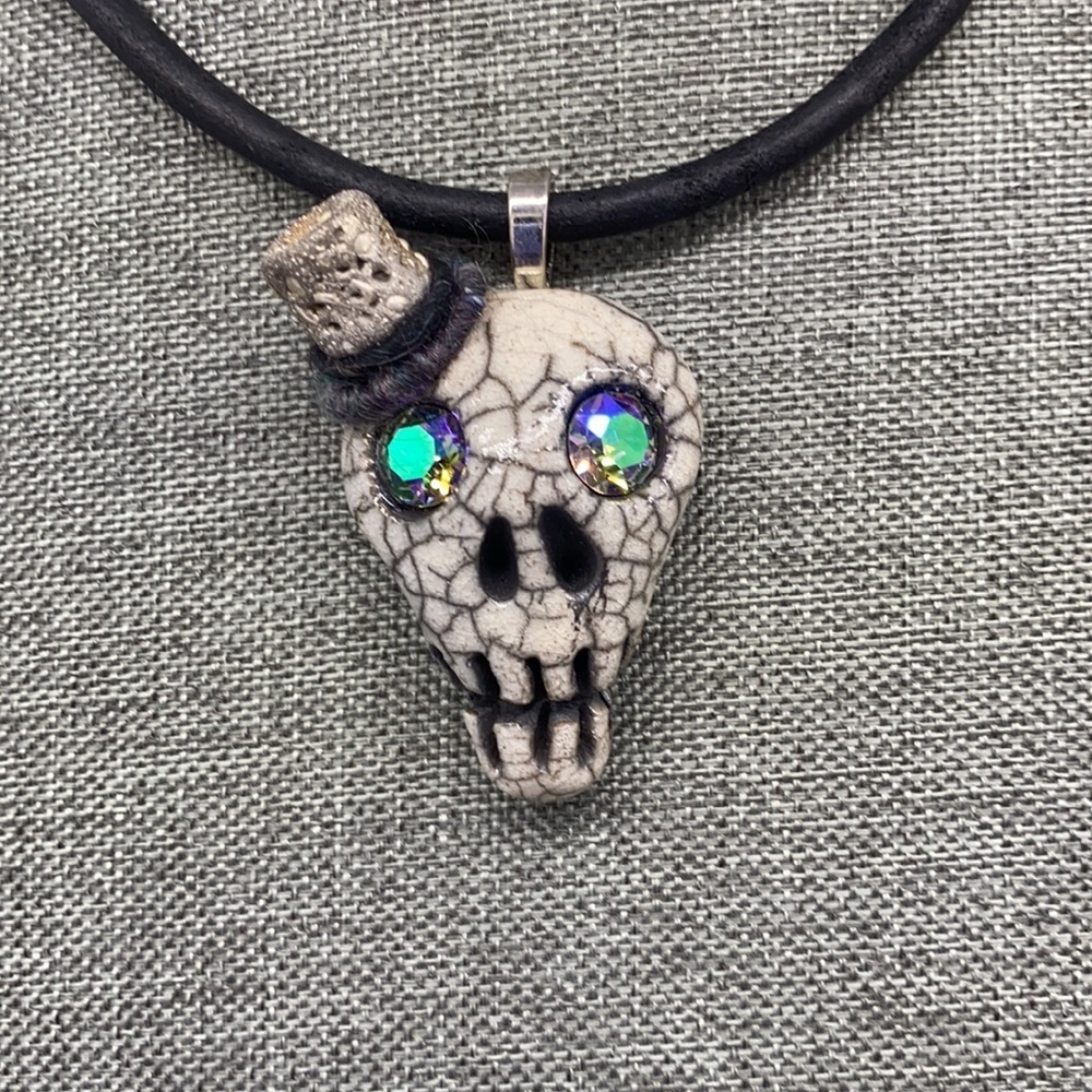 Skull Top Hat Pendant Necklace Crystal Eyes Gothic Steampunk NWT